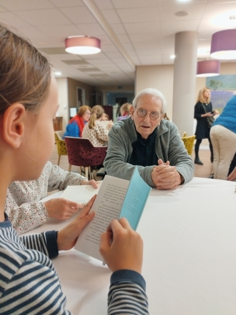 Les élèves de l'école Saint-Gabriel préparent le concours des "Petits Champions de la Lecture" à La Canopée.