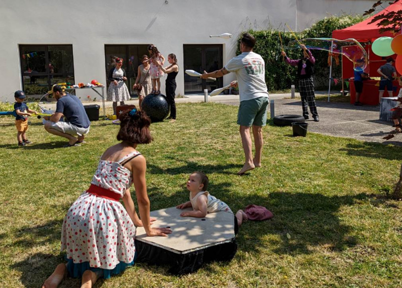 Fête foraine à la maison de retraite La Canopée